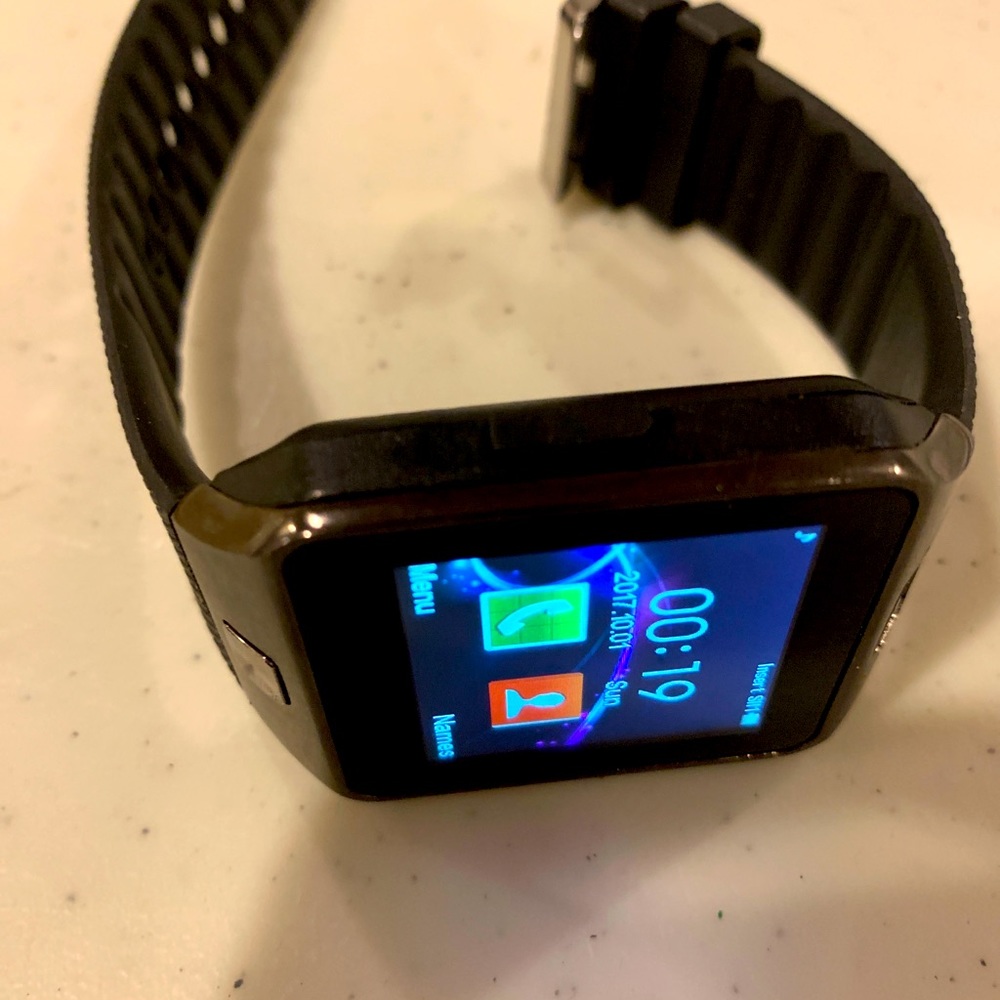 DZ09 Bluetooth SMART WATCH Support SIM Card Fitness Tracker Camera Touchscreen